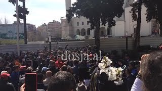 Dosja.al - Protesta/ Tensione para Kuvendit