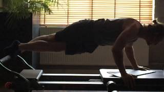 Tempo Pilates – Snake on a reformer