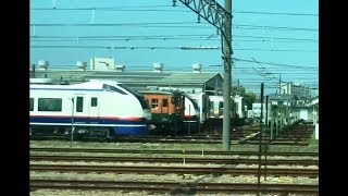 【車窓】越後石山→新潟駅８番　新潟車両センターには高崎車やE235系も。ｸﾓﾊE128-25から