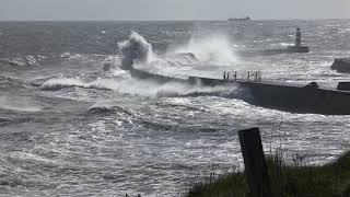 Seaham Harbour Big Tuesday Waves