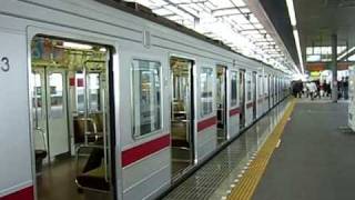 東武20050系(21853F)　新越谷駅　乗降促進入り