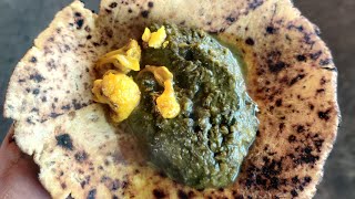 Missi roti aur saag aur upar se Desi ghee with gobhi ka achaar #shorts