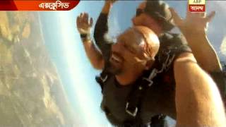 Music diretor Shantanu Moitra 'free fall' sky diving