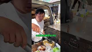 东北街头十二一份随便夹的麻辣烫 打卡街边美食 人间烟火 东北