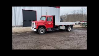 Lot 768, 1989 International S1600 Flatbed Truck