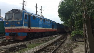 [786]D19E-904 kéo tàu hàng vào ga Văn Điển-26/05/2016[HD1080]