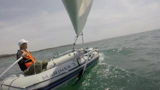 Inflatable dinghy sailing 3