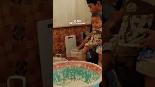 Baby shark and dady POV ayah memasak sambil gendong bayi gemes #trending #ayah #bayilucu