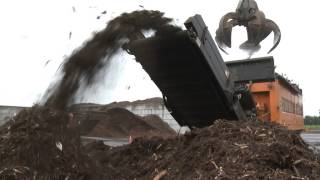 Doppstadt Shredder DW 3060 BioPower in operation