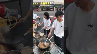 Chinese roadside cuisine,The price is very cheap, only one dollar,The favorite of low-level workers