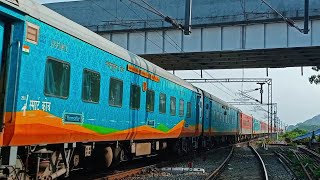 12254 Bhagalpur to SMVT Bengaluru Anga sf Express accelerating towards Vskp with Howrah WAP7 37272