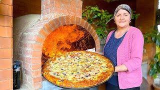 Büyükanne Odun Fırınında Dev Pizza Pişirdi - İnanılmaz Lezzetin Sırrı