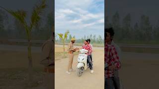 पुलिस ने इस आदमी को क्यों रोका😱😰 || Dinesh#foryou#shortsfeed #explore #funnyshorts #comedy #police