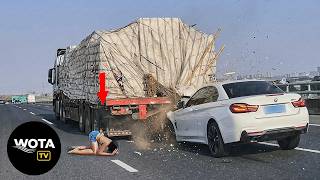1000 Unbelievable Idiots in Cars Moments Filmed Second Before Disaster
