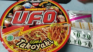 NISSIN TAKOYAKI #noodles  #takoyaki #ufo #osaka #FOODREVIEW