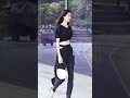 美女 街拍 china 中国人 台湾 美腿 美人 明星 北京 上海 广州 香港 girl 绝了！小姐姐这是什么神仙颜值！ 街拍 穿搭 @抖音小助手