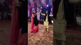 in ladkiyo ka kashmiri dance  #shorts