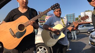 Los de la Linea -  Tocando Corridos en la Frontera de Tijuana