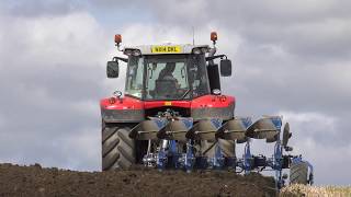 Massey 7618 Ploughing with a Overum Vari Flex Plus Plough