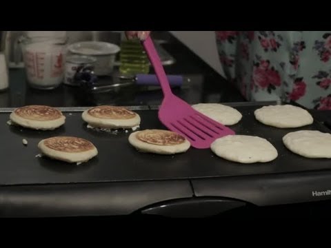 How to Make Pancake Batter Without Eggs, Yeast or Butter : Healthy Pancakes How to Make Pancake Batter Without Eggs, Yeast or Butter : Healthy Pancakes