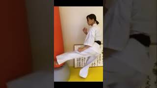 #karatetraining #kick #kyokushin #martialarts #空手 #極真 #каратэ #киокушин #تمرين #shorts