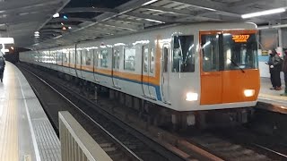 近鉄けいはんな線7000系HL10編成各駅停車コスモスクエア駅行き九条駅到着(2023/3/28)