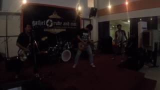 [stonedzombies] The Joints - Guilotine Yang Berkarat, Live at My Birthday With The Bastards #2