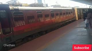 KSR Bengaluru InterCity SF Express Arriving Palakkad junction