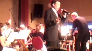 Bob Bullee sings Frank Sinatra.