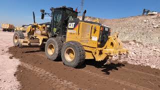 caterpillar 140M GRAYDER TOPRAK Sergisi Yapıyor