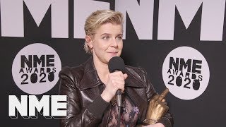 Robyn laughs about her \