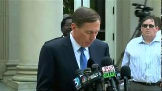 Military Leak Nets Petraeus 2 Years Probation