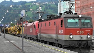 ÖBB Bahnhof Dornbirn: Güterzug mit MAKRO, Dosto mit CAT Dosto, Regionalzug mit IC Wagen mit BR 1144