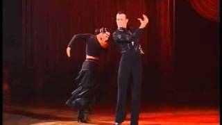 Slavik Kryklyvyy and Karina Smirnoff Dance Paso Doble