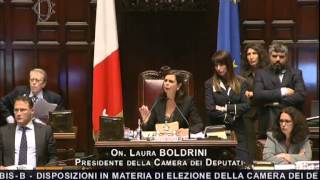 Boldrini ammette la fiducia sull'Italicum, M5s: \