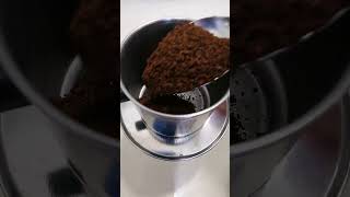 Make Vietnamese coffee easily at home 在家做越南咖啡