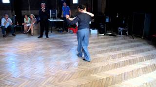 Tango class Cruzado / Giro / Sacada / Caminata