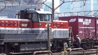 JR貨物 梅田駅 貨物入換 DE10-1192号機 到着貨物と連結 2013.03.12