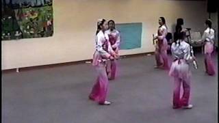 2/8/03 民族舞蹈: 打蓮香 Folk Dance: Baton Dance