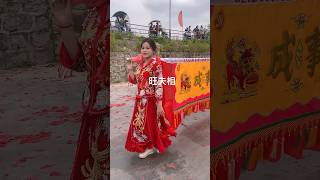 哇，这个绝对旺夫！ ！ #弘扬和传承民俗文化 #dance #beautiful #潮汕民俗文化 #潮汕营标旗 #熱門 #潮汕挑花篮 #又美又飒 #美女