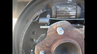 2015 Nissan Sentra Rear Brake Shoes Replacement