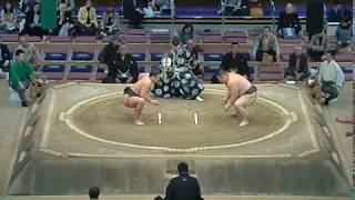 Kyushu 2017 Basho Day 13 Ms49w Kiribayama (6-0) Tochihiryu Ms10w