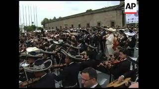 Musicians set world record for biggest mariachi band
