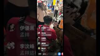 天峰 跟孟祥合好夜市叫賣，封哥怎麼會在旁邊當拿貨小弟XD