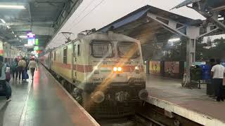 CHERAN Superfast Express 🚂💚 | Chennai Central-Coimbatore Junction |12673| Hauled by WAP-7👑| #trains