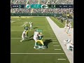 Aaron Rodgers got SPIN MOVES