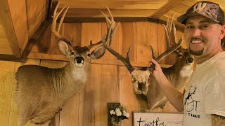 Tips on scoring your buck and, hunting stories with Chris Sparks in his trophy room‼️