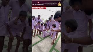 பொங்கல் வெச்ச கையோட Dance, Football-னு கூட்டு குடும்பமாக பொங்கல் கொண்டாட்டம் 😍 Soori