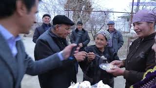 MUSOFIR YIGIT MASKIVADAN TURIB OTAJONISINI TABRIKLADI. KUTILMAGAN TASHRIF