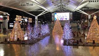 中部国際空港　イベントプラザはクリスマス装飾されてました。